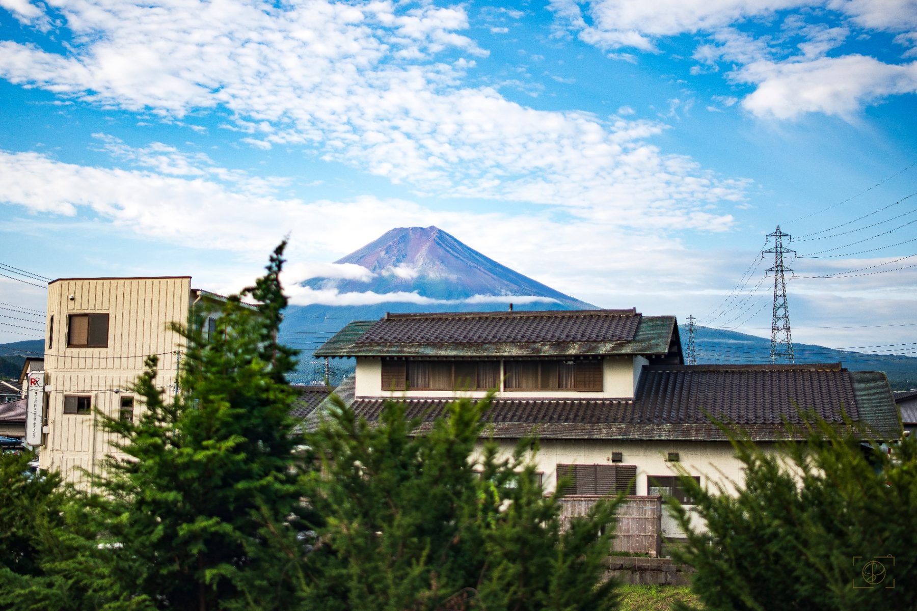 Mont Fuji, Japon — collection Japon — Le splendide et timide Mont Fuji — tirage d'art photographique en édition limitée par Sébastien Pontico